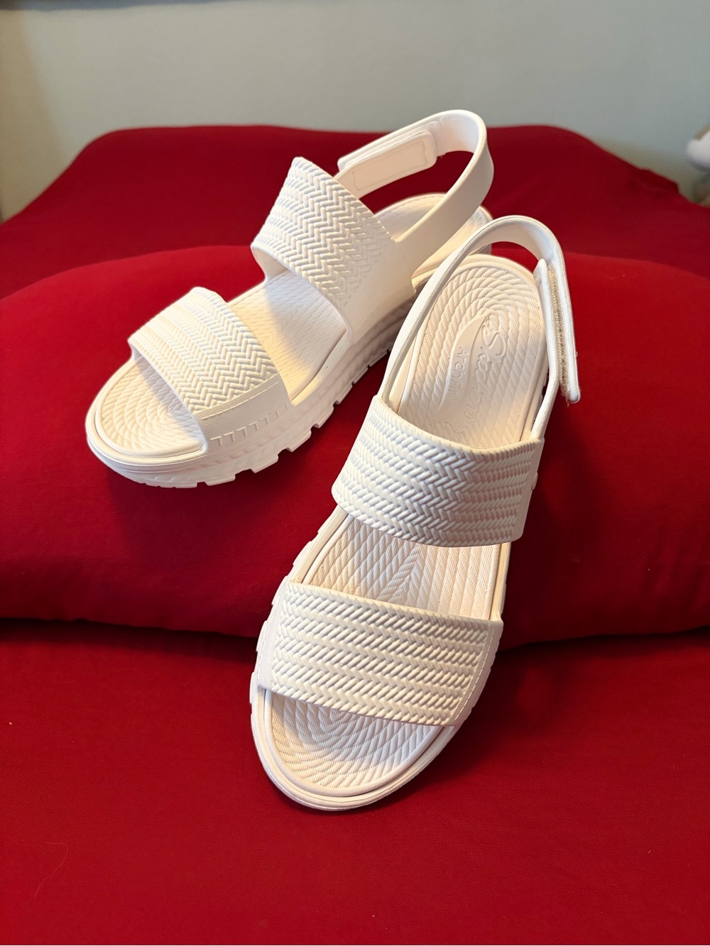 Skechers White Foamies Velcro Sandals